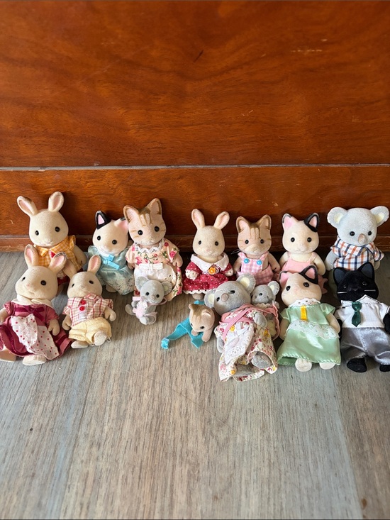Sylvanian Families Other - Vintage Sylvanian Families CALICO CRITTERS lot